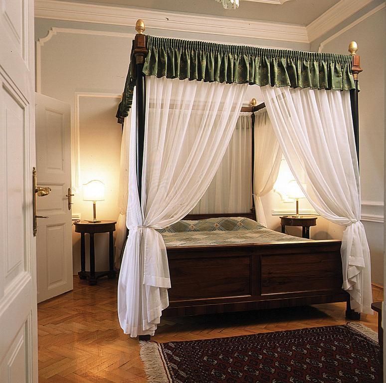 Sir David Balaton Castle Apartmanok Balatonszepezd Εξωτερικό φωτογραφία