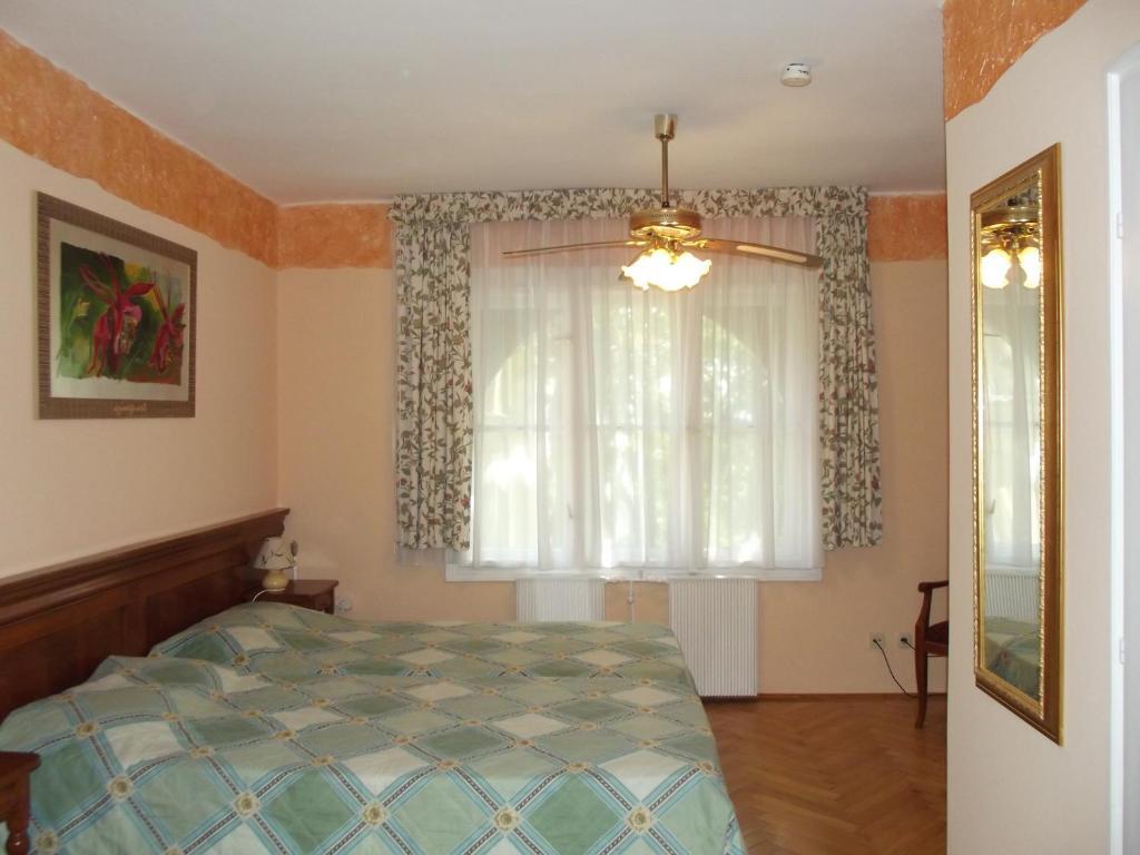 Sir David Balaton Castle Apartmanok Balatonszepezd Δωμάτιο φωτογραφία