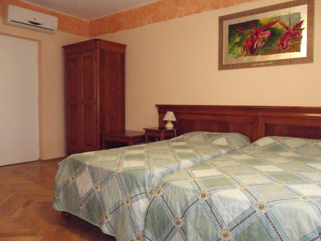Sir David Balaton Castle Apartmanok Balatonszepezd Δωμάτιο φωτογραφία